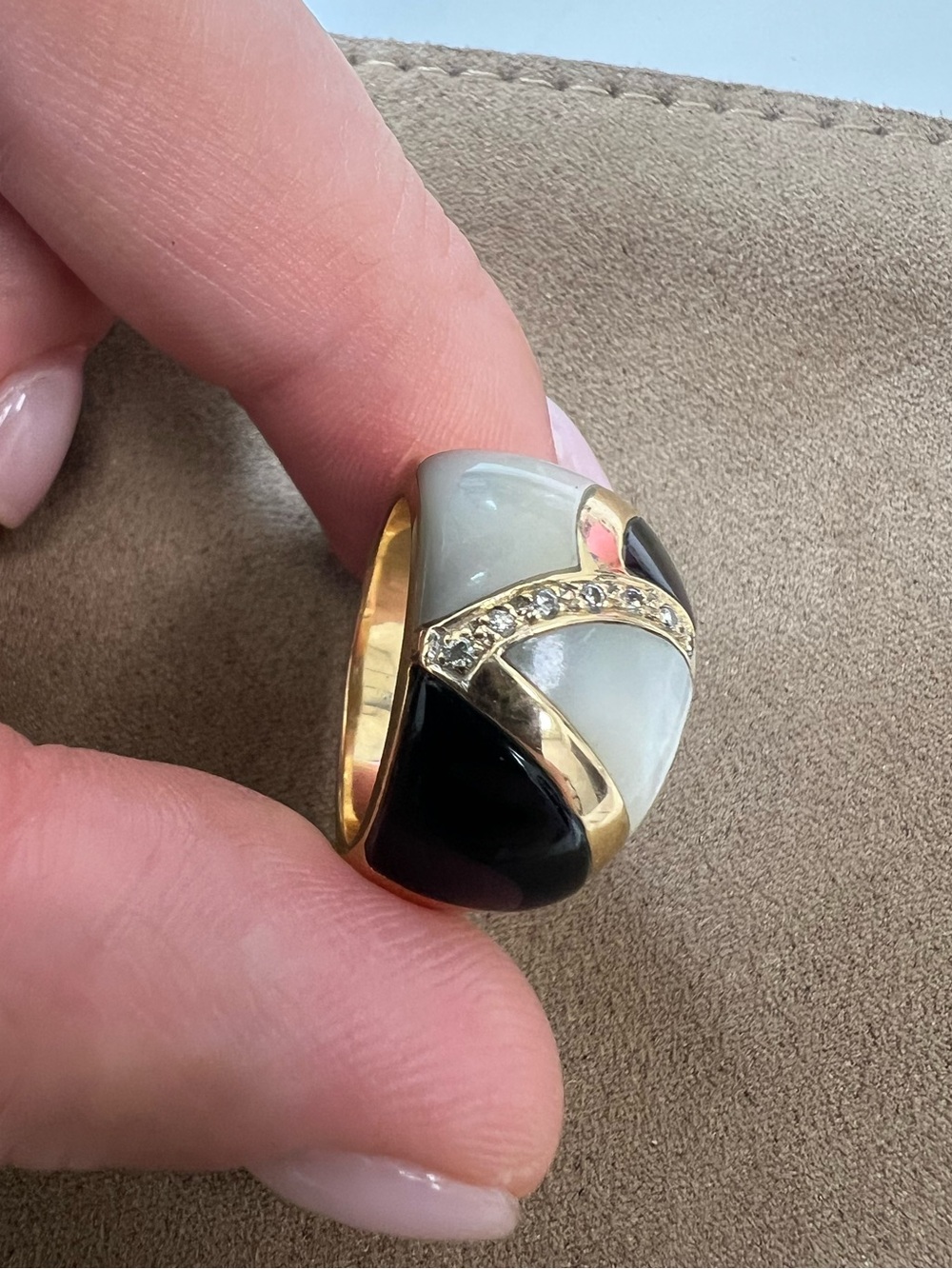 Vintage 1970s 14k Yellow Gold Handmade Onyx & Mother of Pearl Natural Diamonds
